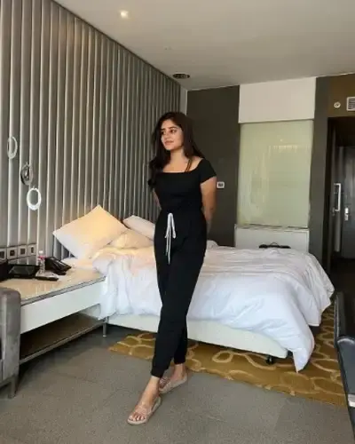 Call Girls Vadali Cash On Delivery
